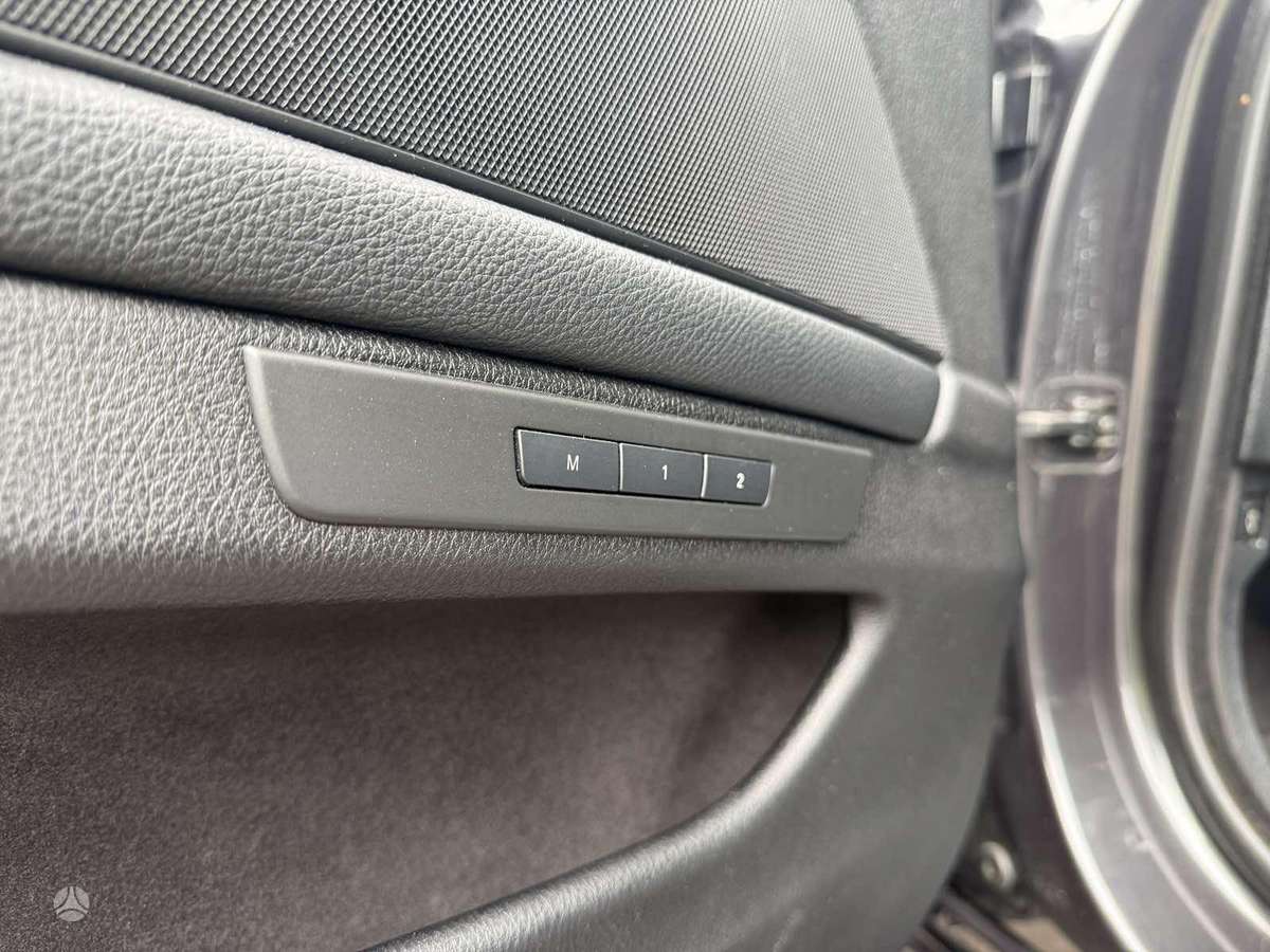 BMW 528, 2.0 l., Седан