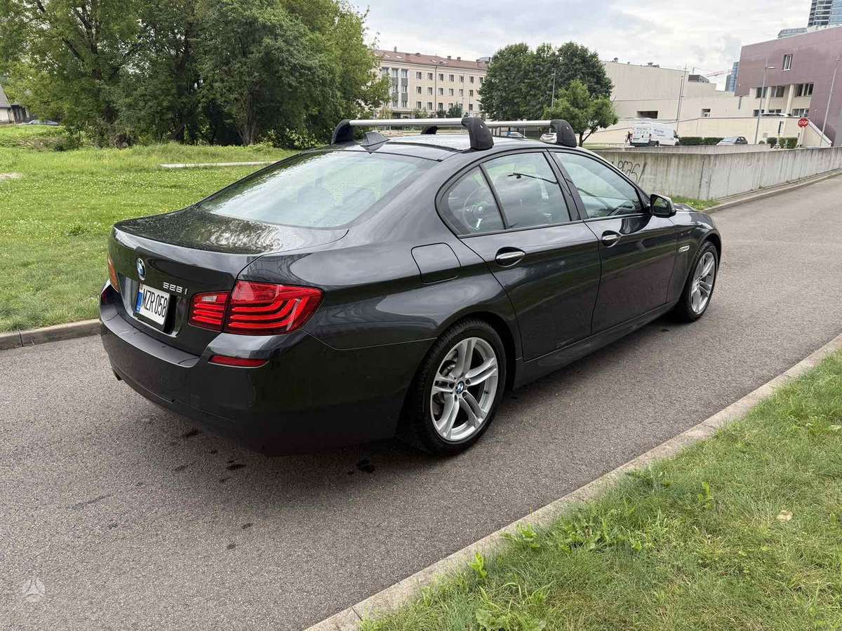 BMW 528, 2.0 l., Седан