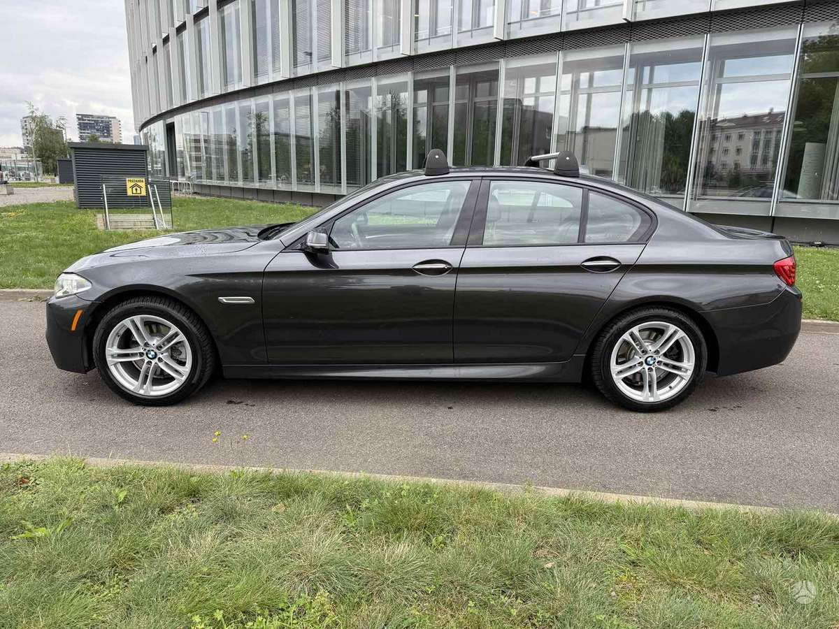 BMW 528, 2.0 l., Седан
