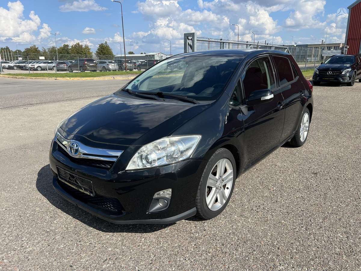 Toyota Auris - 2