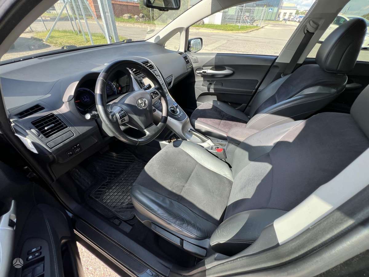 Toyota Auris - 9