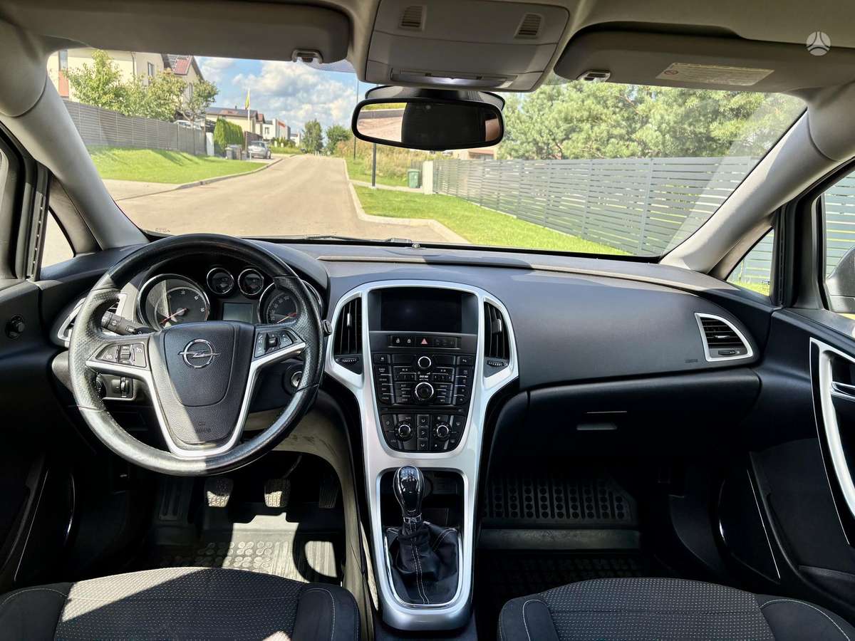 Opel Astra, 1.7 l., Хэтчбек