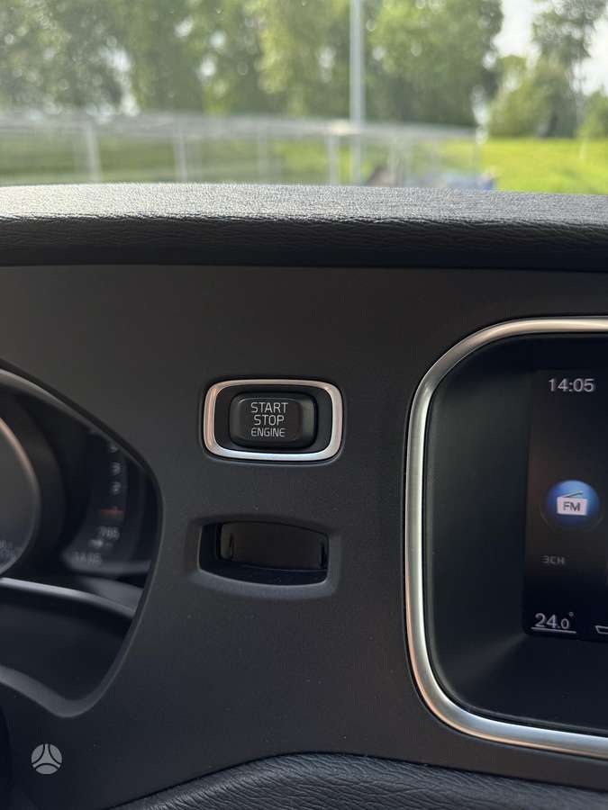 Volvo V40, 2.0 l., hatchback