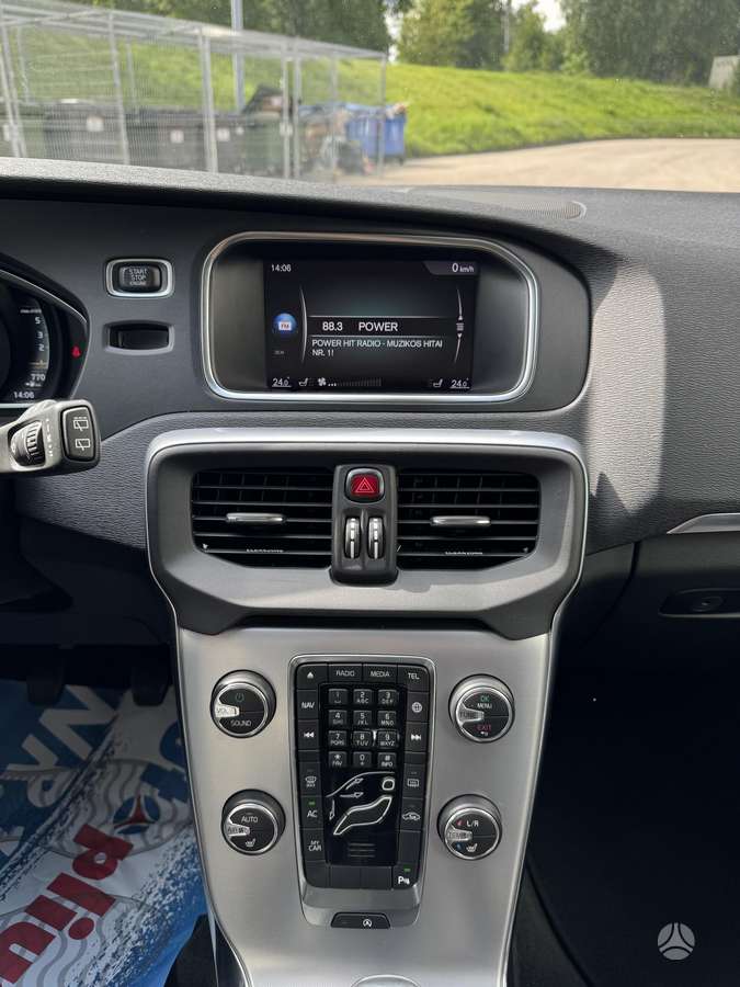 Volvo V40, 2.0 l., Хэтчбек