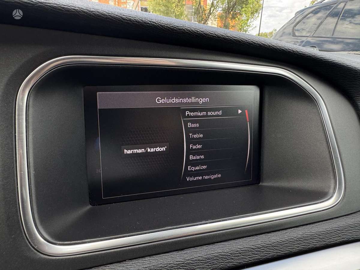 Volvo V40, 2.0 l., hatchback