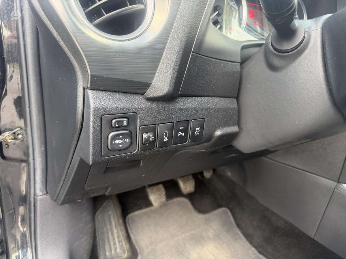Toyota Auris, 1.6 l., Универсал