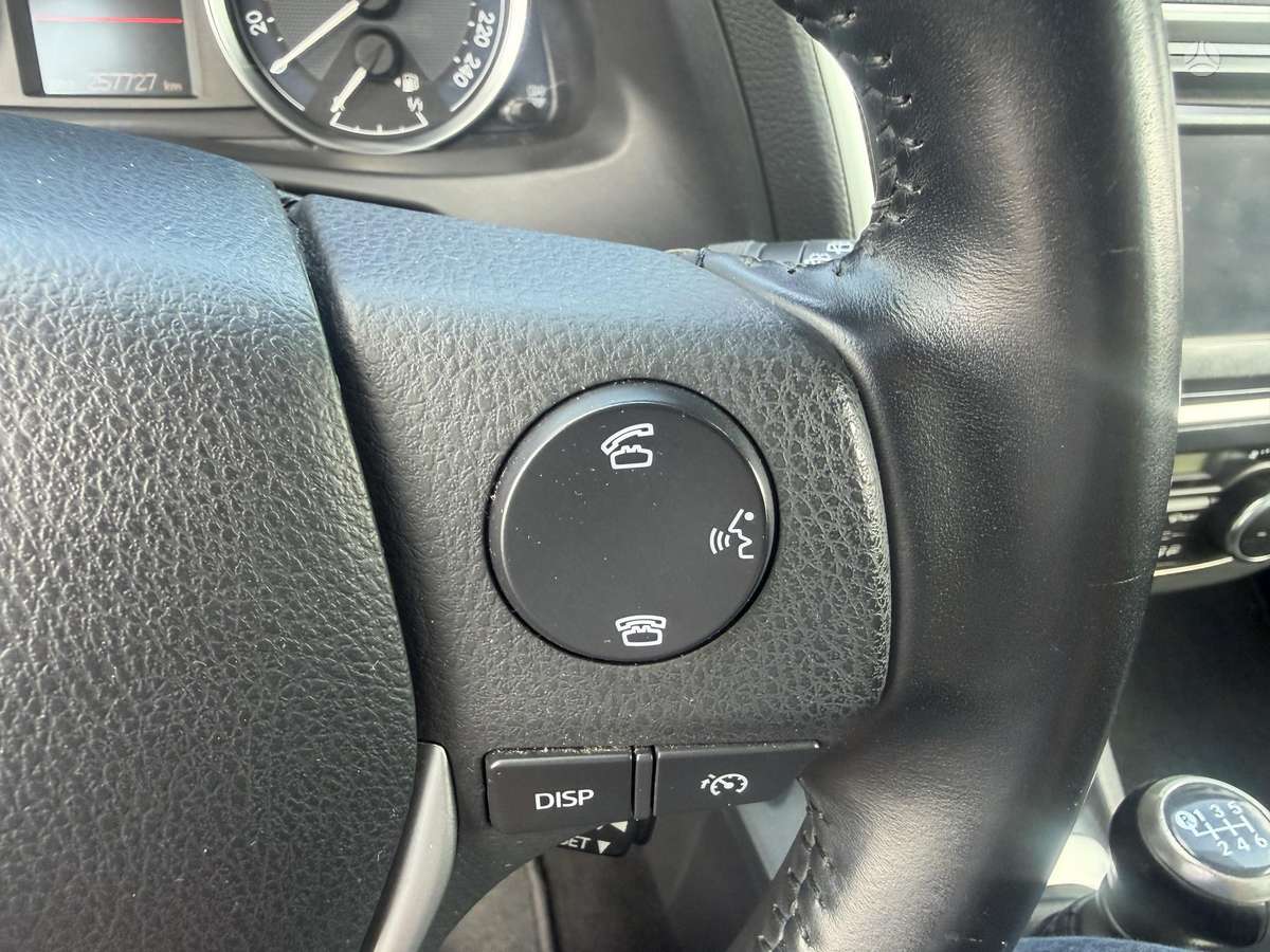 Toyota Auris, 1.6 l., Универсал