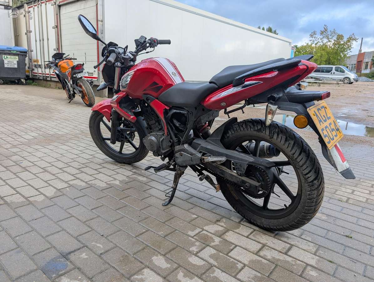 Benelli 125, touring / sport touring