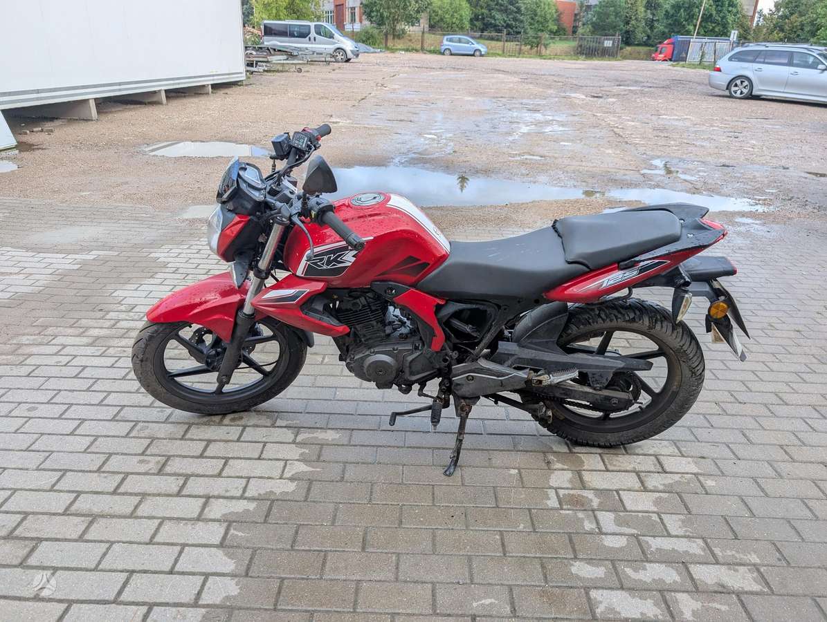 Benelli 125, touring / sport touring
