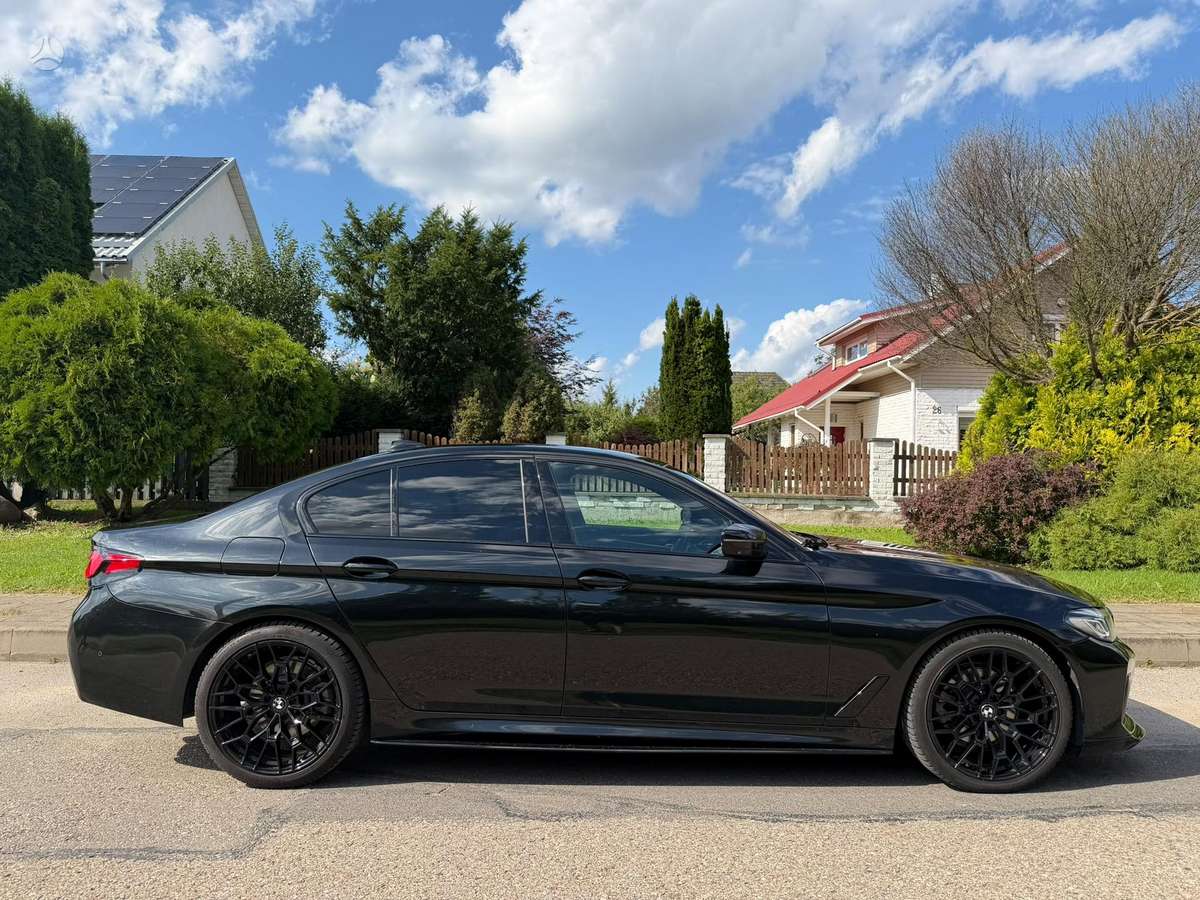 BMW 520, 2.0 l., Седан
