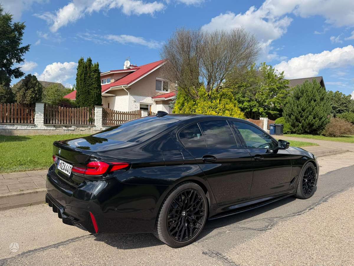 BMW 520, 2.0 l., Седан