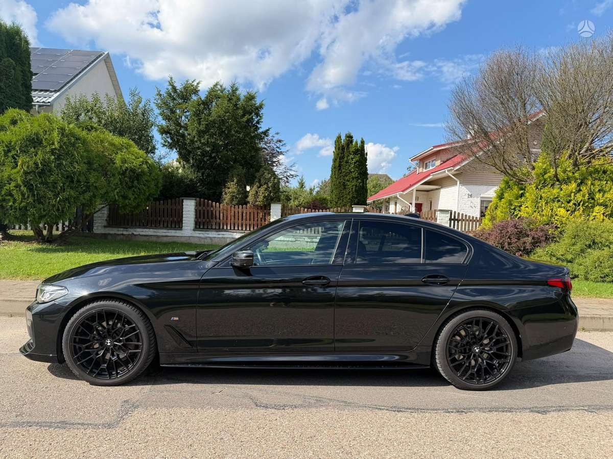 BMW 520, 2.0 l., Седан