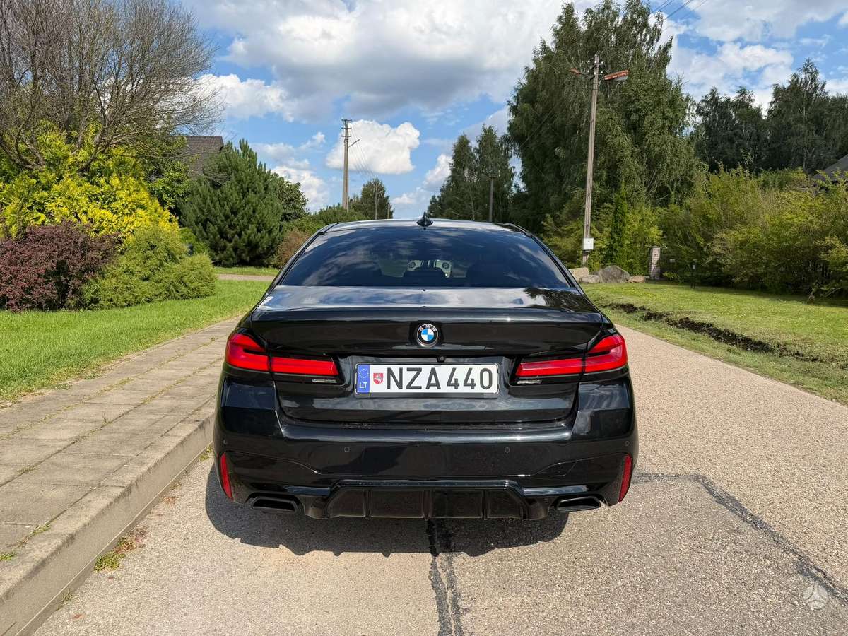 BMW 520, 2.0 l., Седан