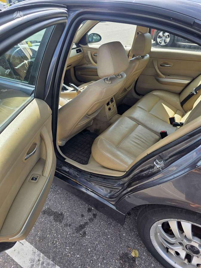 BMW 320, 2.0 l., sedanas