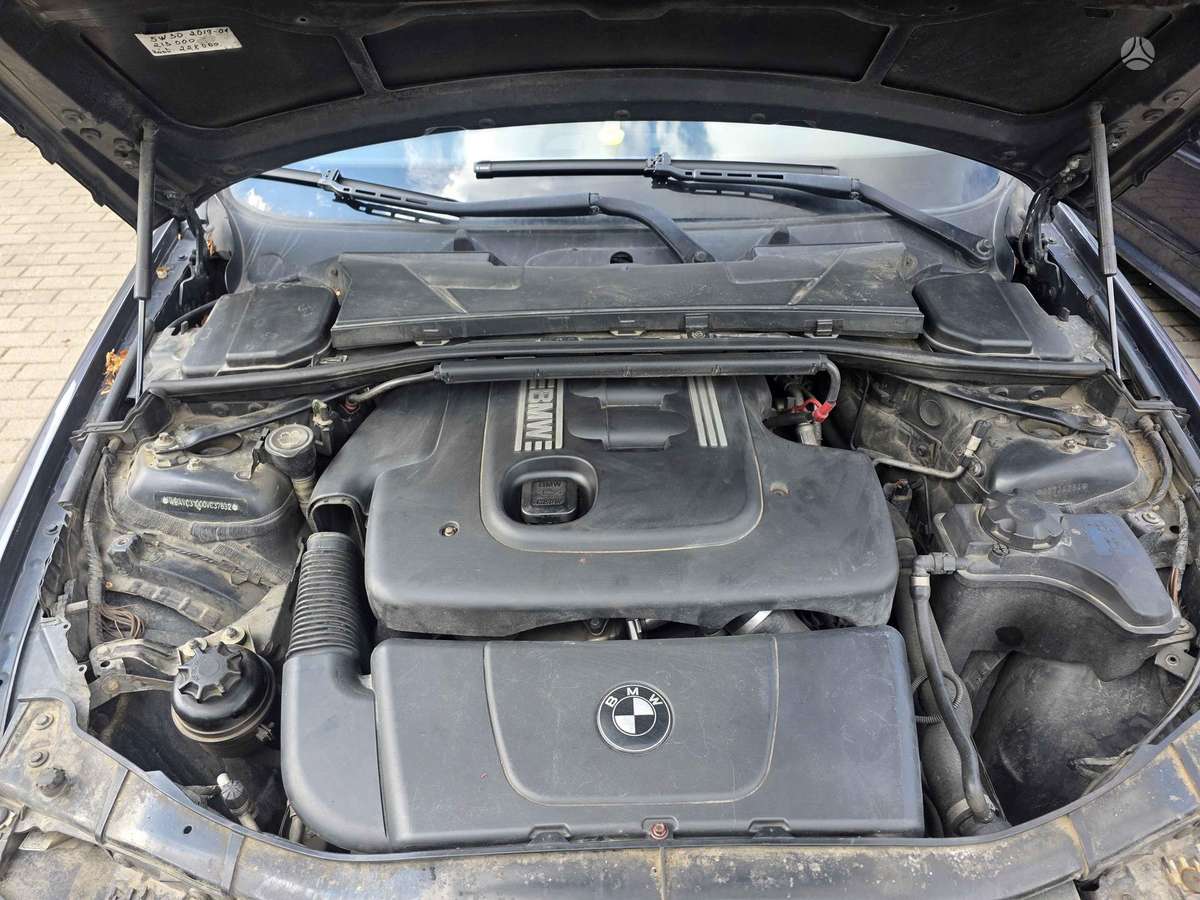 BMW 320, 2.0 l., sedanas