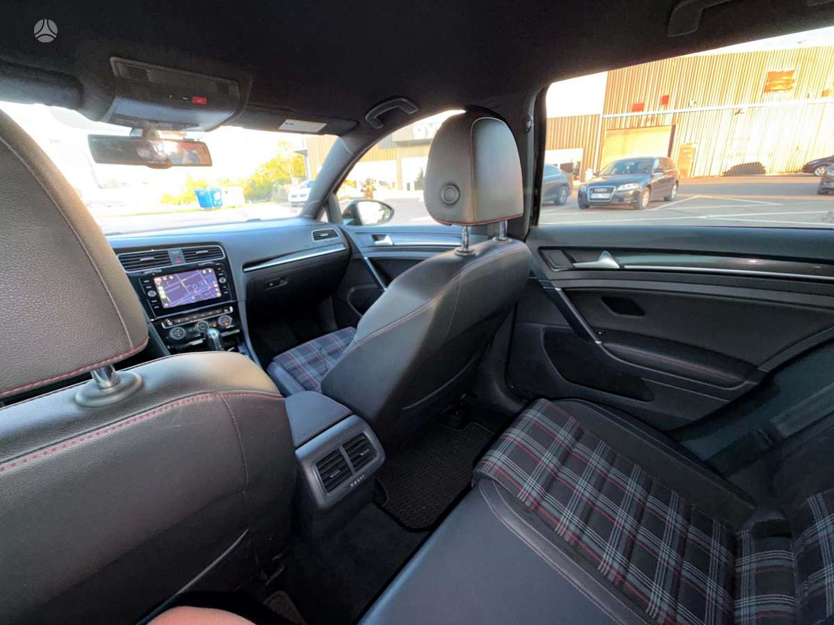 Volkswagen Golf, 1.8 l., Универсал