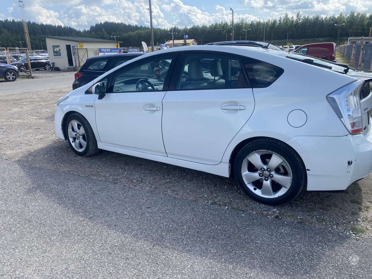 Toyota Prius - 2