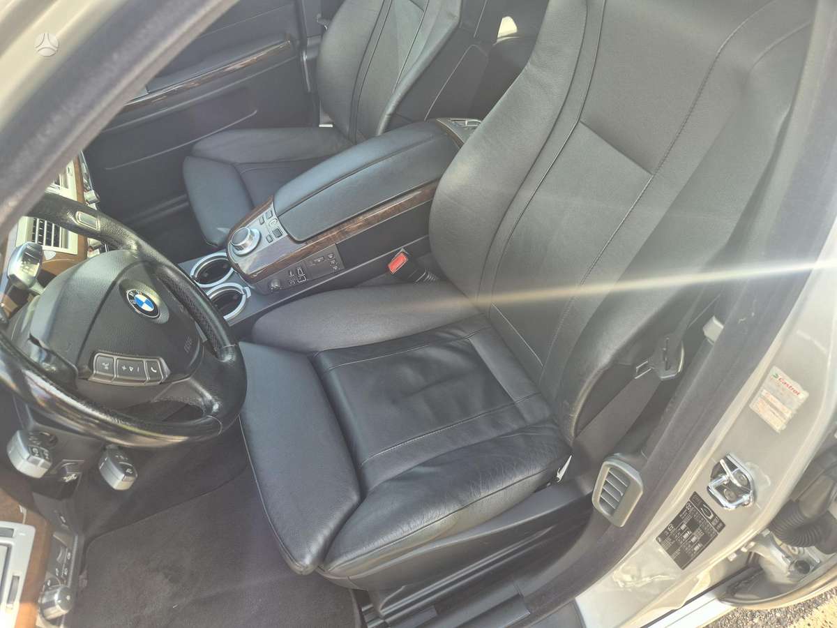 BMW 730, 3.0 l., Седан