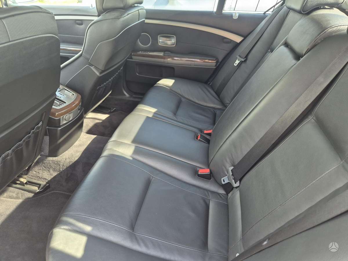 BMW 730, 3.0 l., Седан