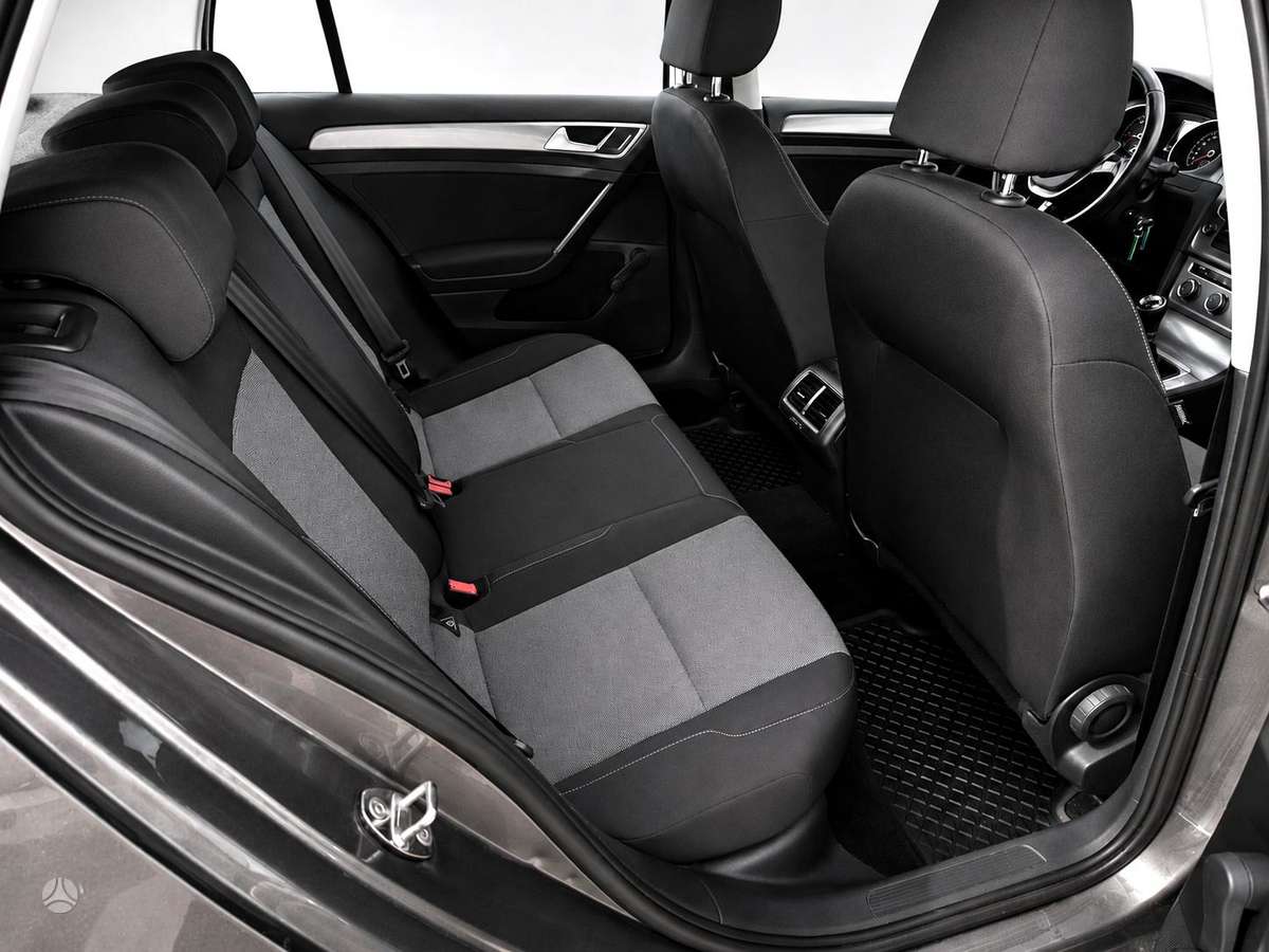 Volkswagen Golf, 1.6 l., hatchback