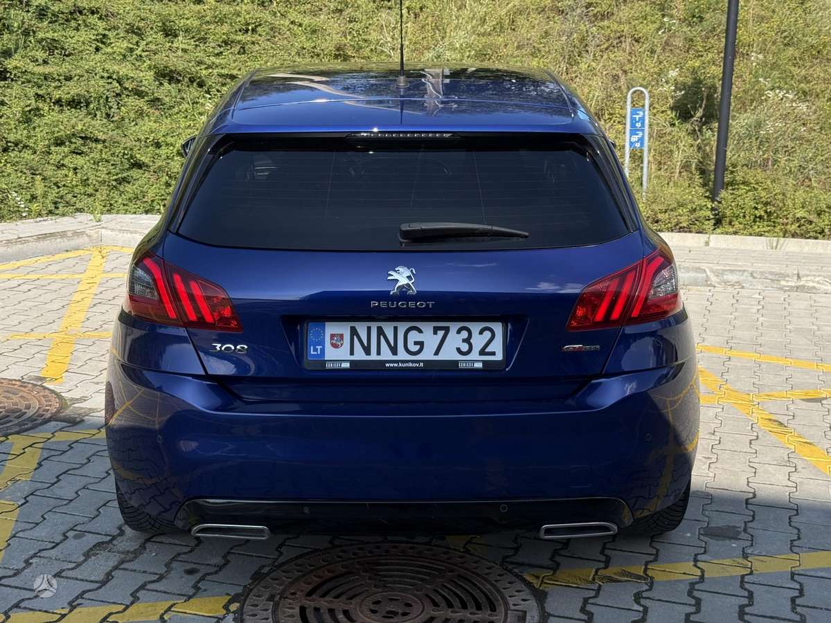 Peugeot 308, 1.2 l., hatchback