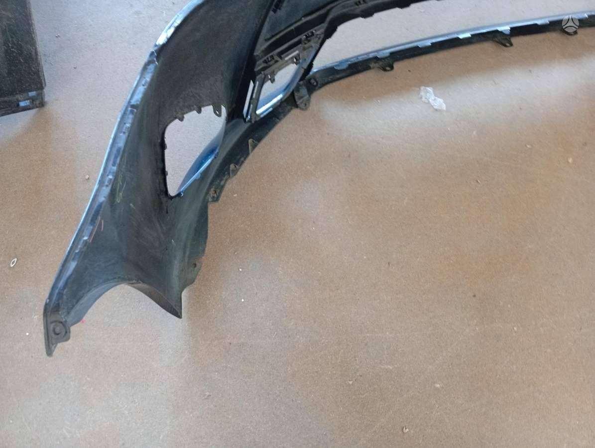 Toyota Avensis bumpers