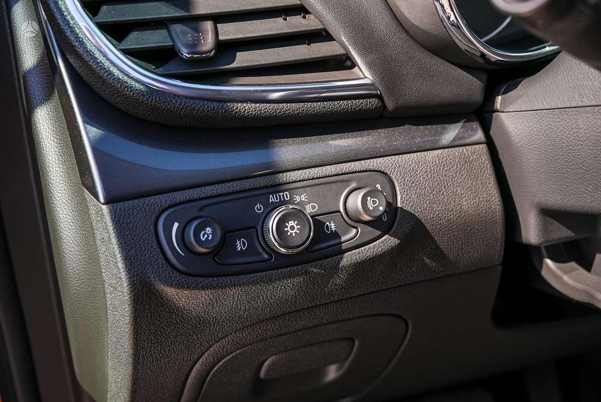 Opel Mokka X, 1.6 l., Внедорожник / Кроссовер
