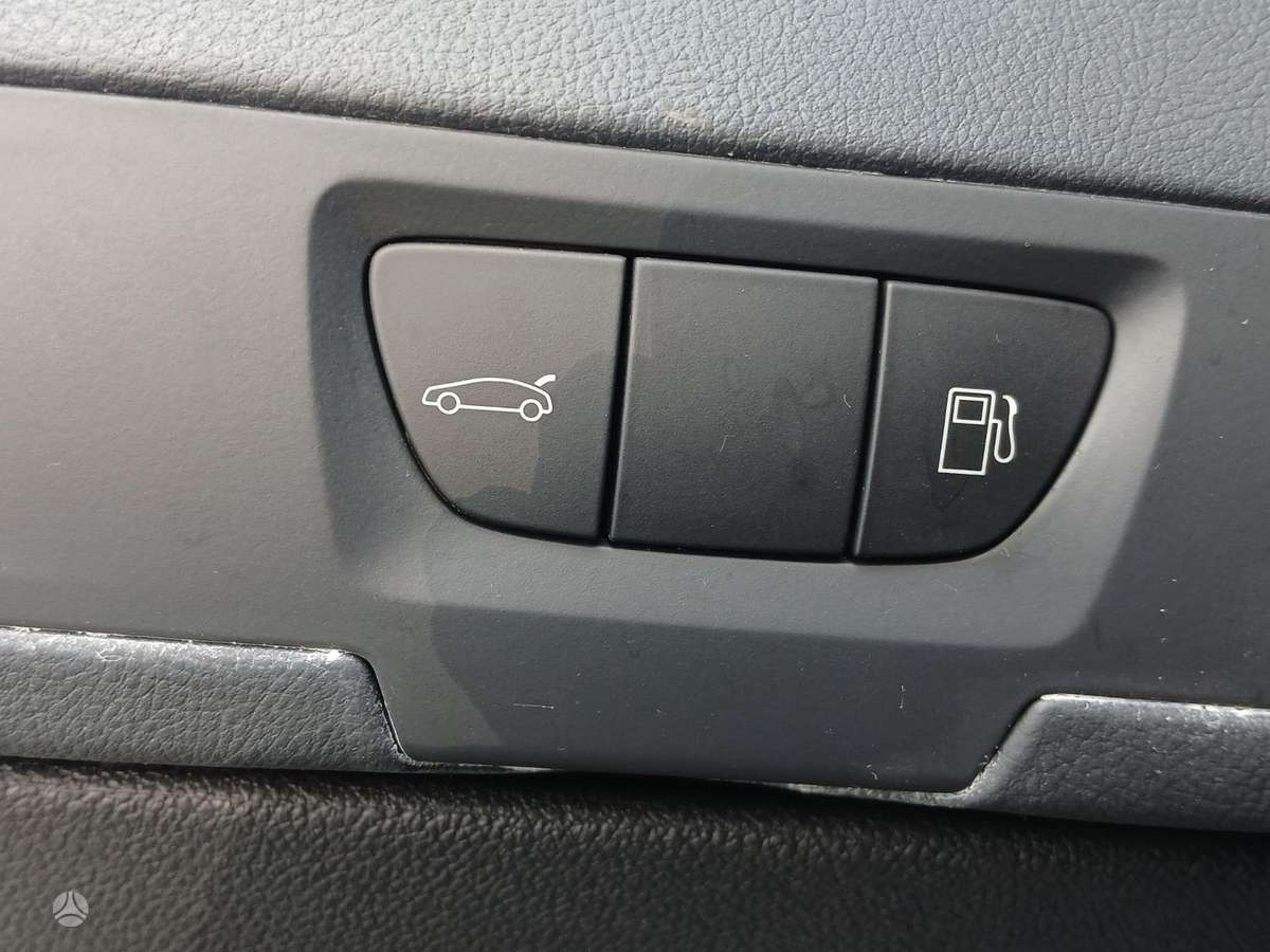 Peugeot 5008, 1.6 l., Универсал