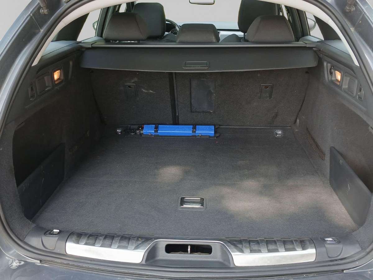Peugeot 5008, 1.6 l., Универсал