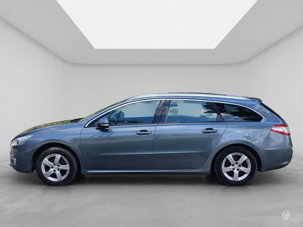 Peugeot 5008, 1.6 l., Универсал