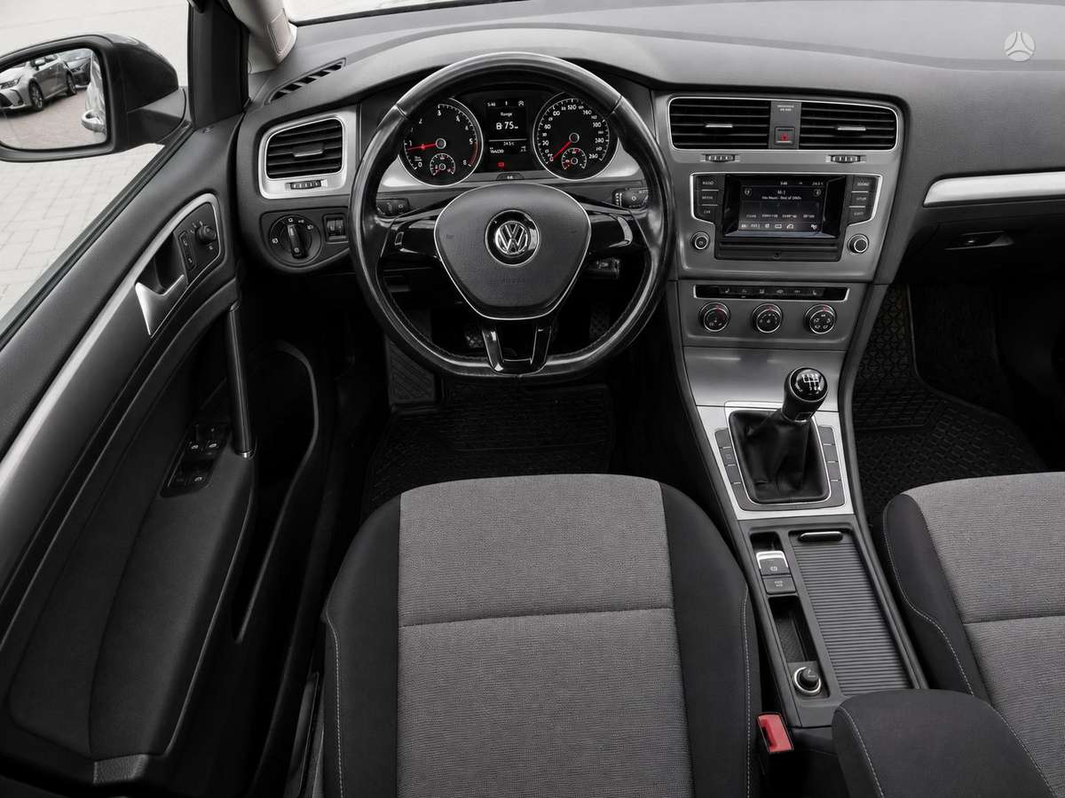 Volkswagen Golf, 1.6 l., hatchback
