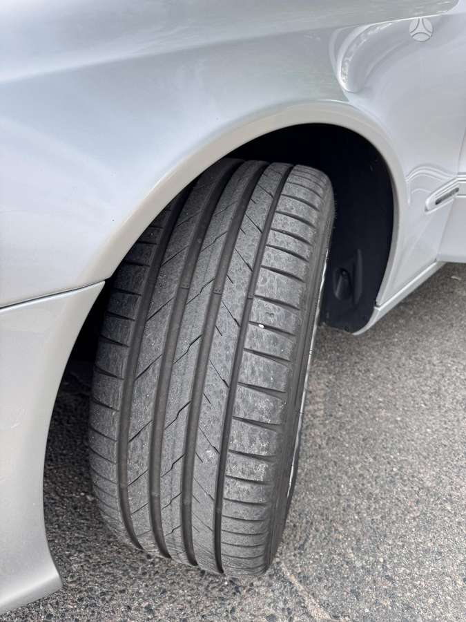 Mercedes-Benz E220, 2.2 l., Седан