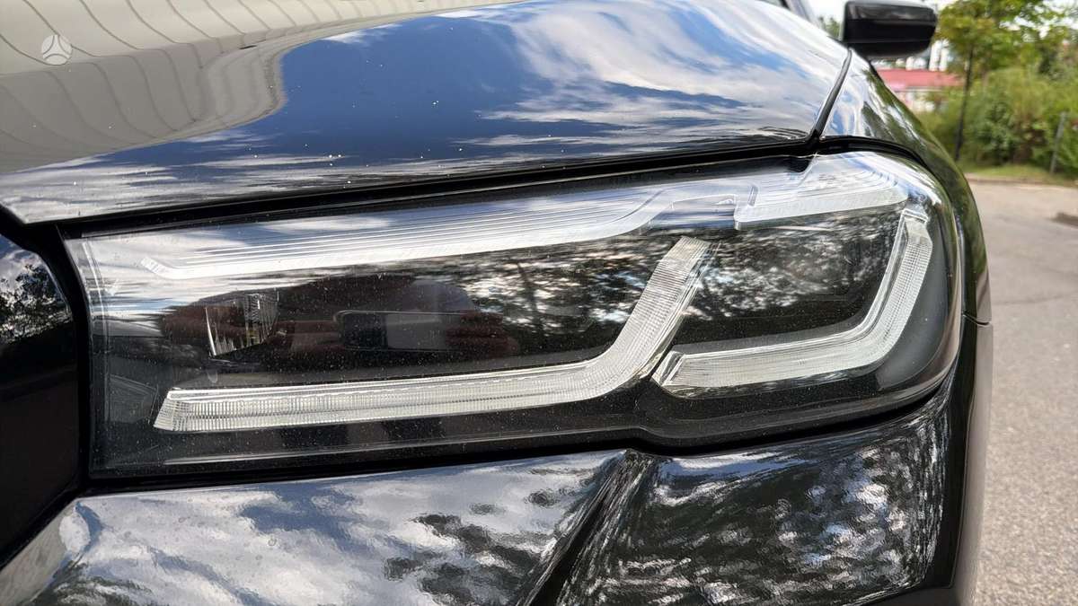 BMW 520, 2.0 l., Седан