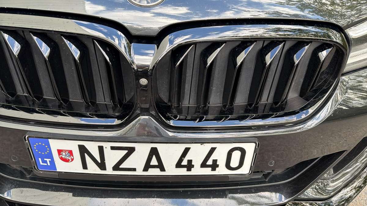 BMW 520, 2.0 l., Седан