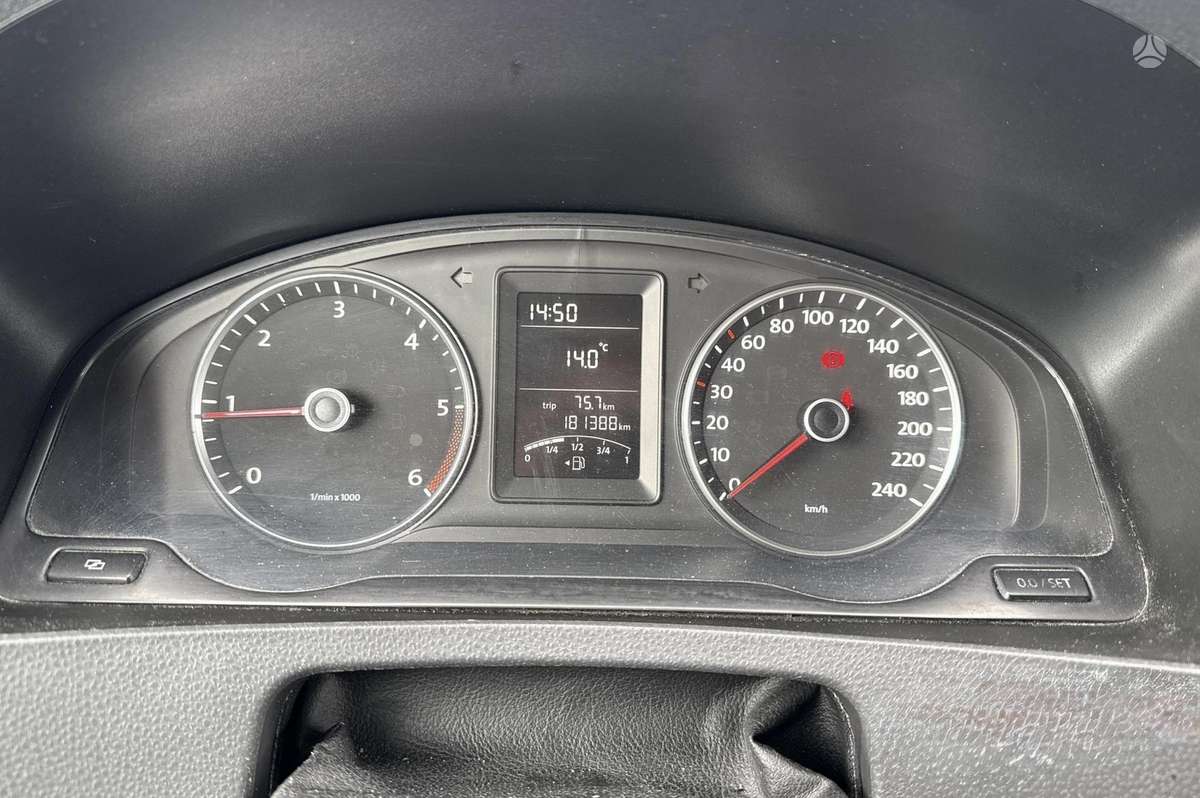 Volkswagen Transporter - 7