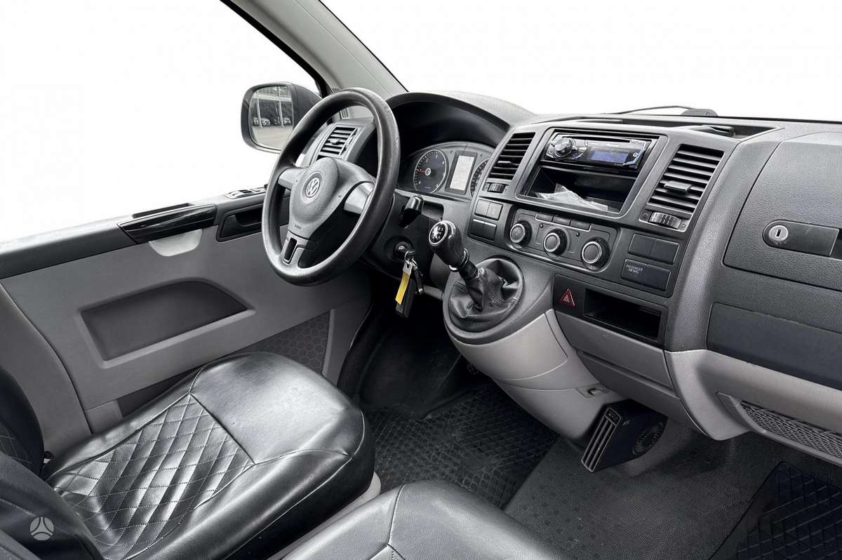 Volkswagen Transporter - 10