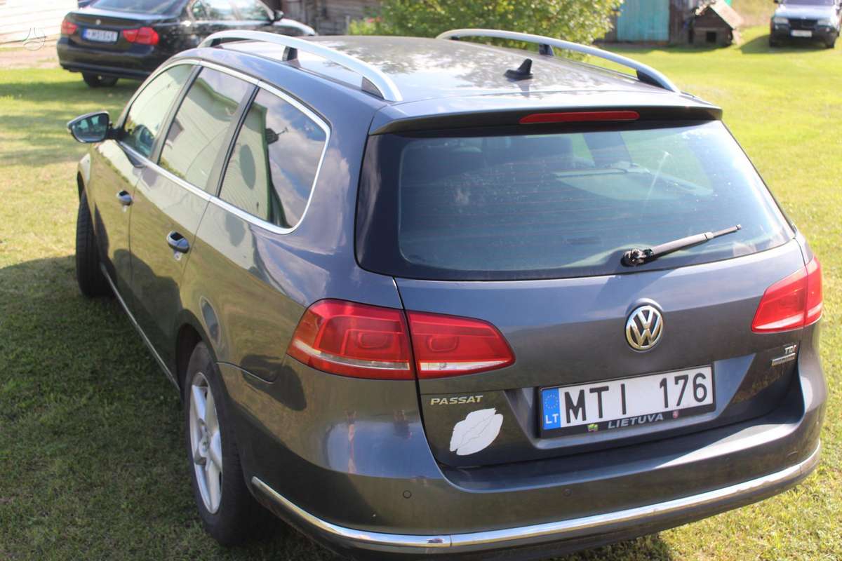 Volkswagen Passat - 5
