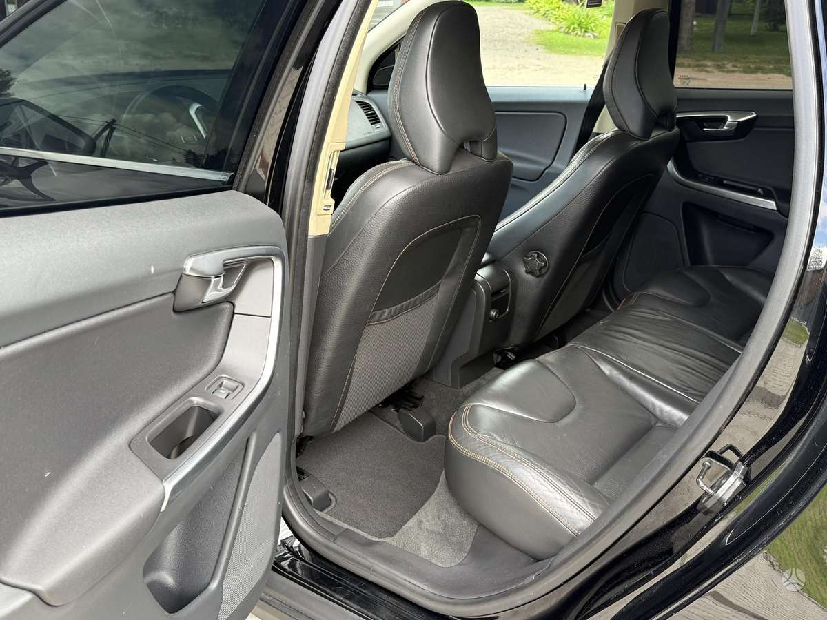 Volvo XC60 - 11
