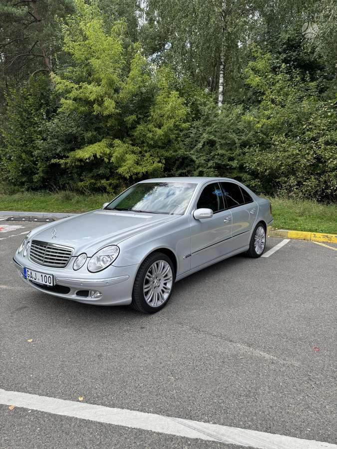 Mercedes-Benz E220, 2.2 l., Седан
