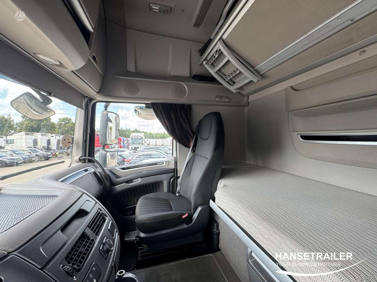 DAF XF 106.480 Super Space Cab, double sleeper