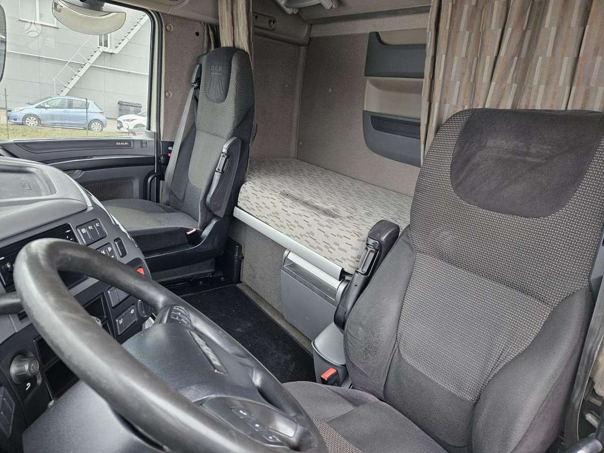 DAF XF 460 FT, 2 miegamosios vietos