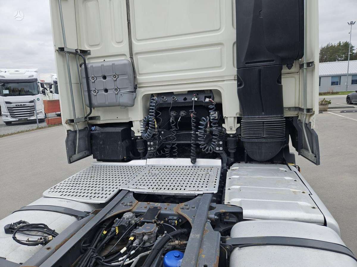 DAF XF 460 FT, double sleeper