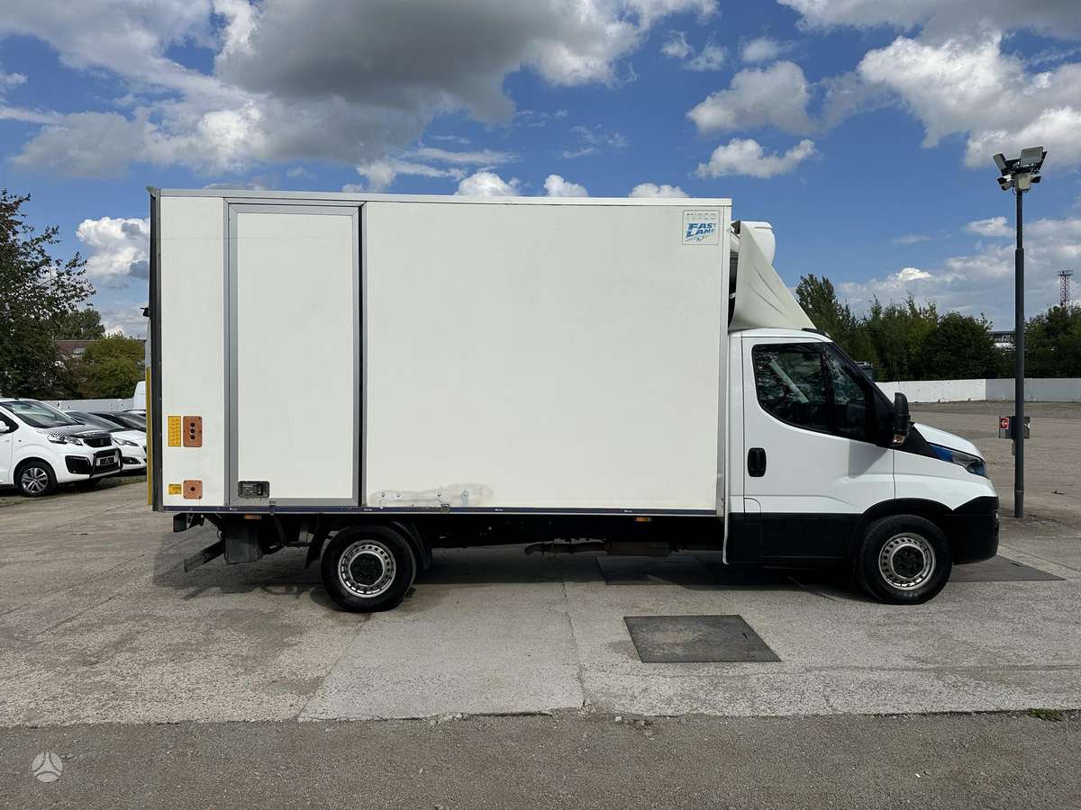 Iveco Daily, 2.3 l., komercinis