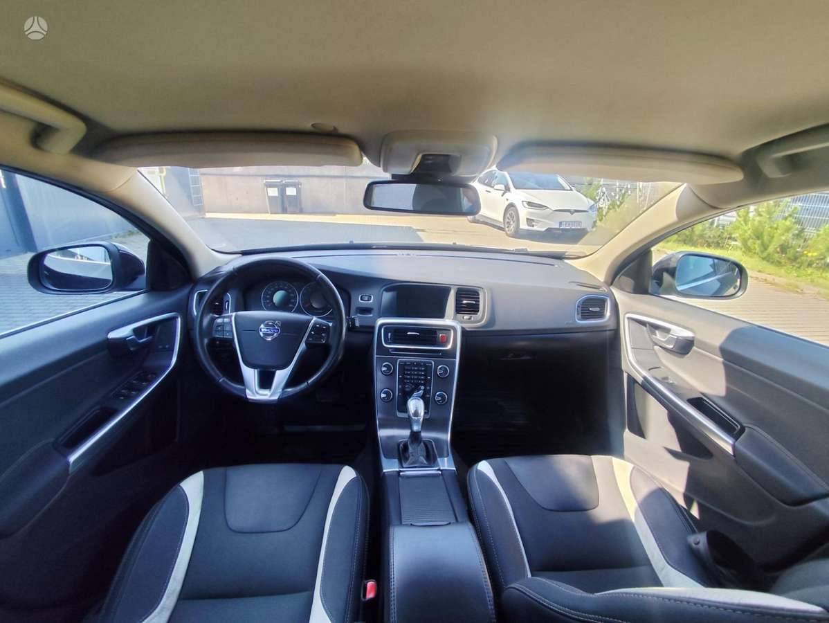 Volvo S60 - 2