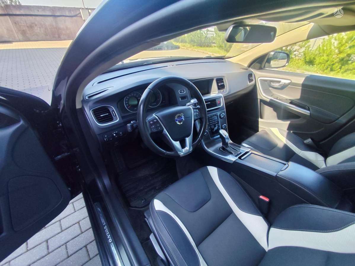 Volvo S60 - 12