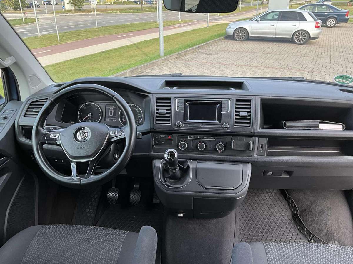 Volkswagen Multivan, 2.0 l., Минивэн