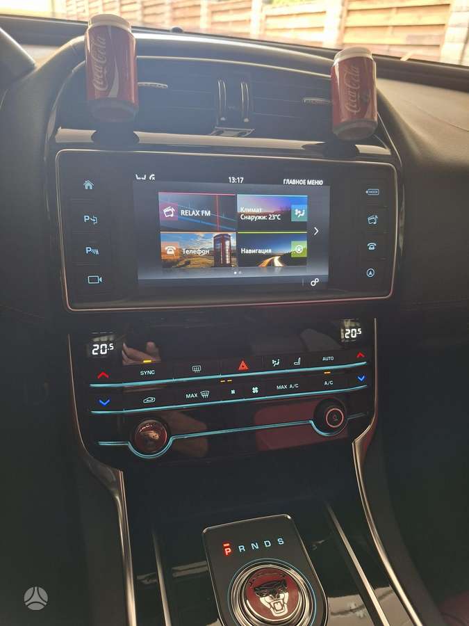 Jaguar XE, 2.0 l., Седан