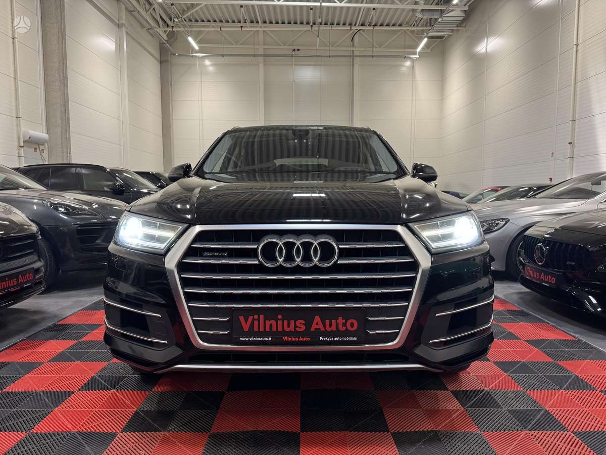 Audi Q7, 3.0 l., off-road / crossover