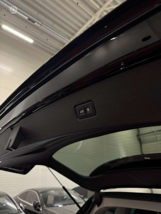 Audi Q7, 3.0 l., off-road / crossover