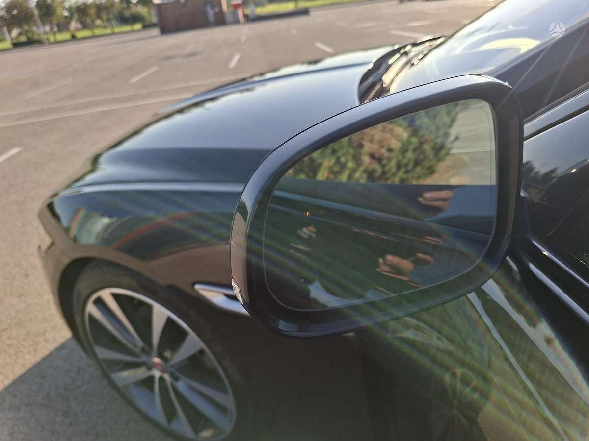 Jaguar XE, 2.0 l., Седан